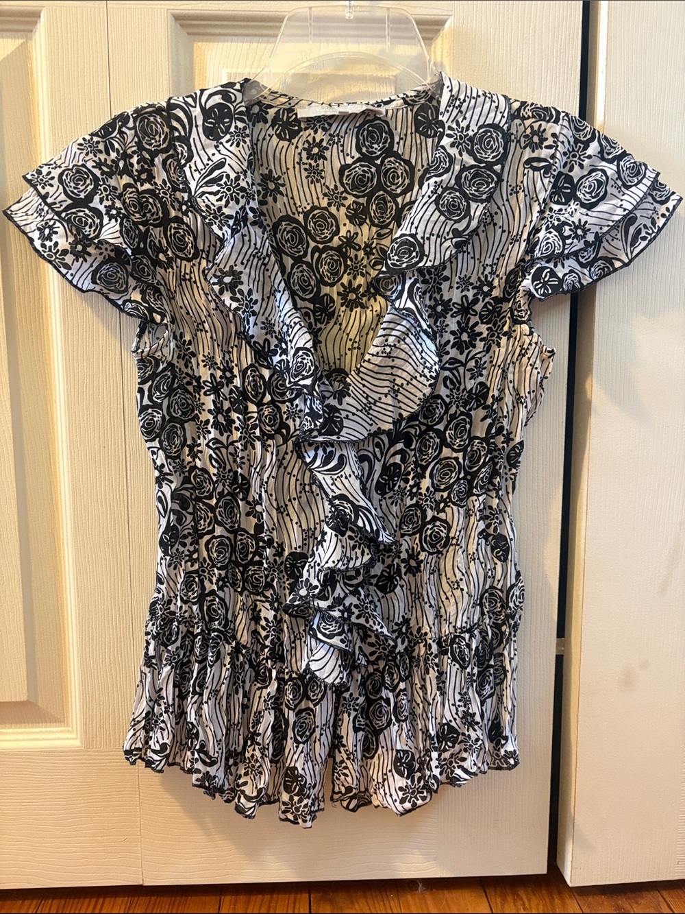 Black & White Floral Ruffle V-Neck Blouse